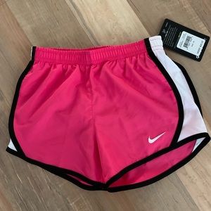 NWT girls Dri-Fit Nike shorts. Size 6x.